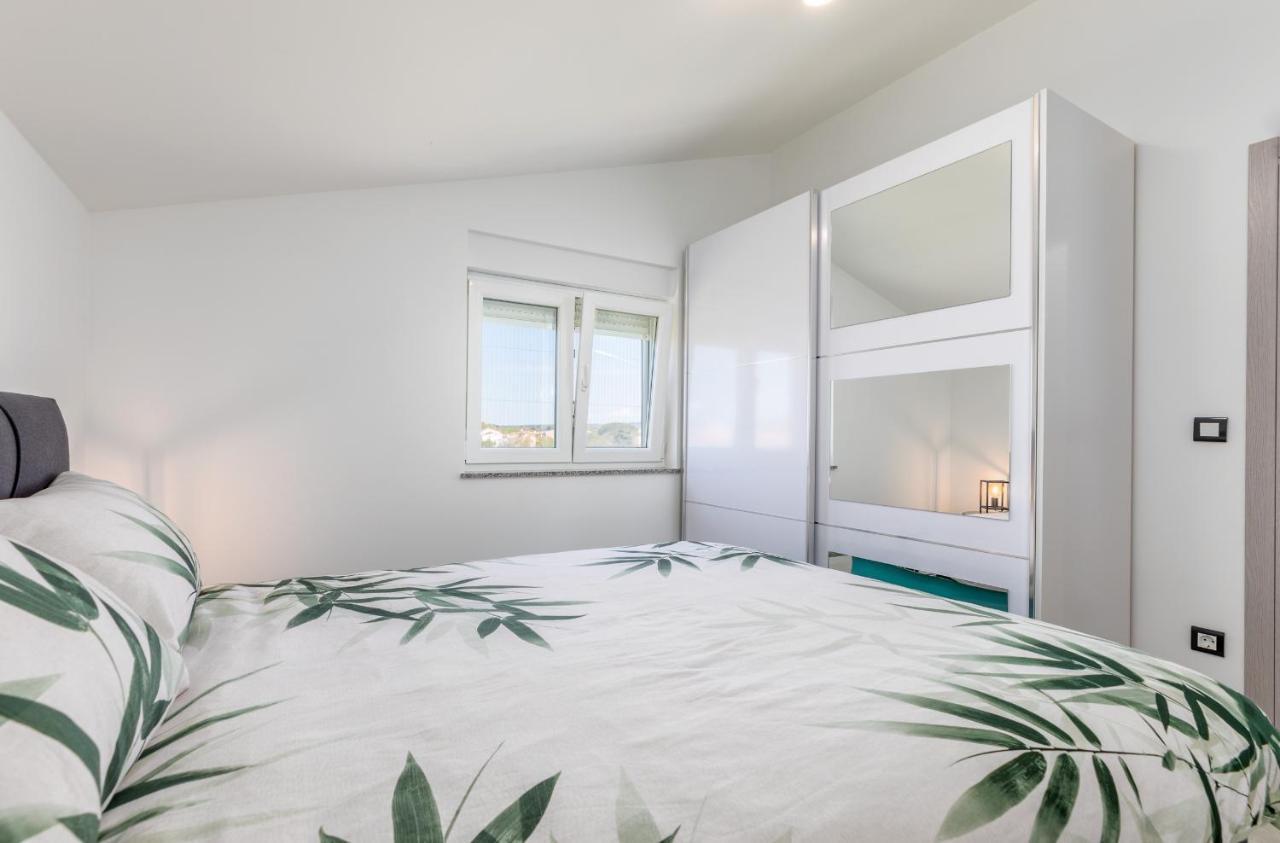 Apartment Vito With Sea View 法扎纳 外观 照片